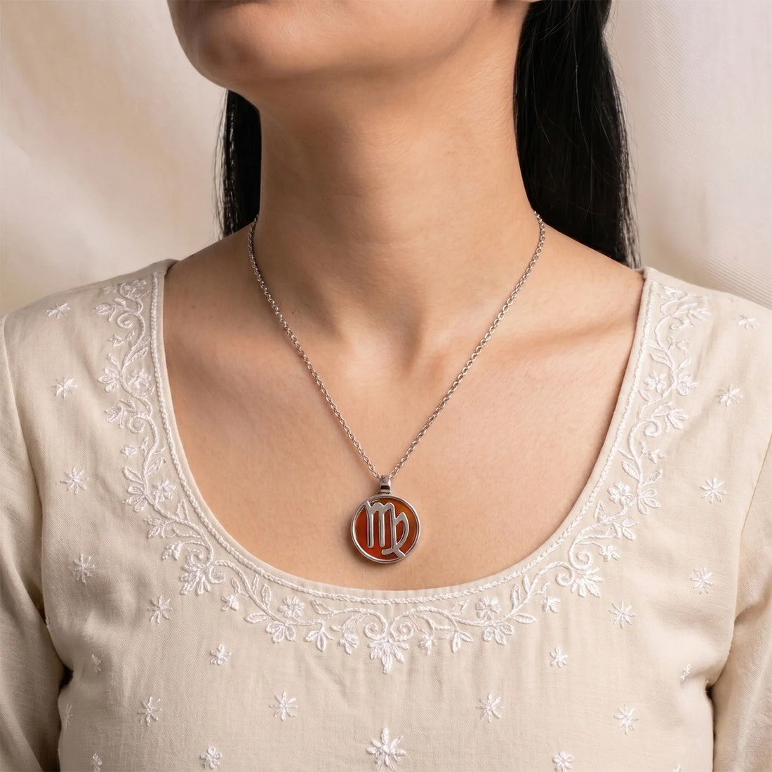 Unisex Virgo Pendant (कन्या राशि) with Carnelian